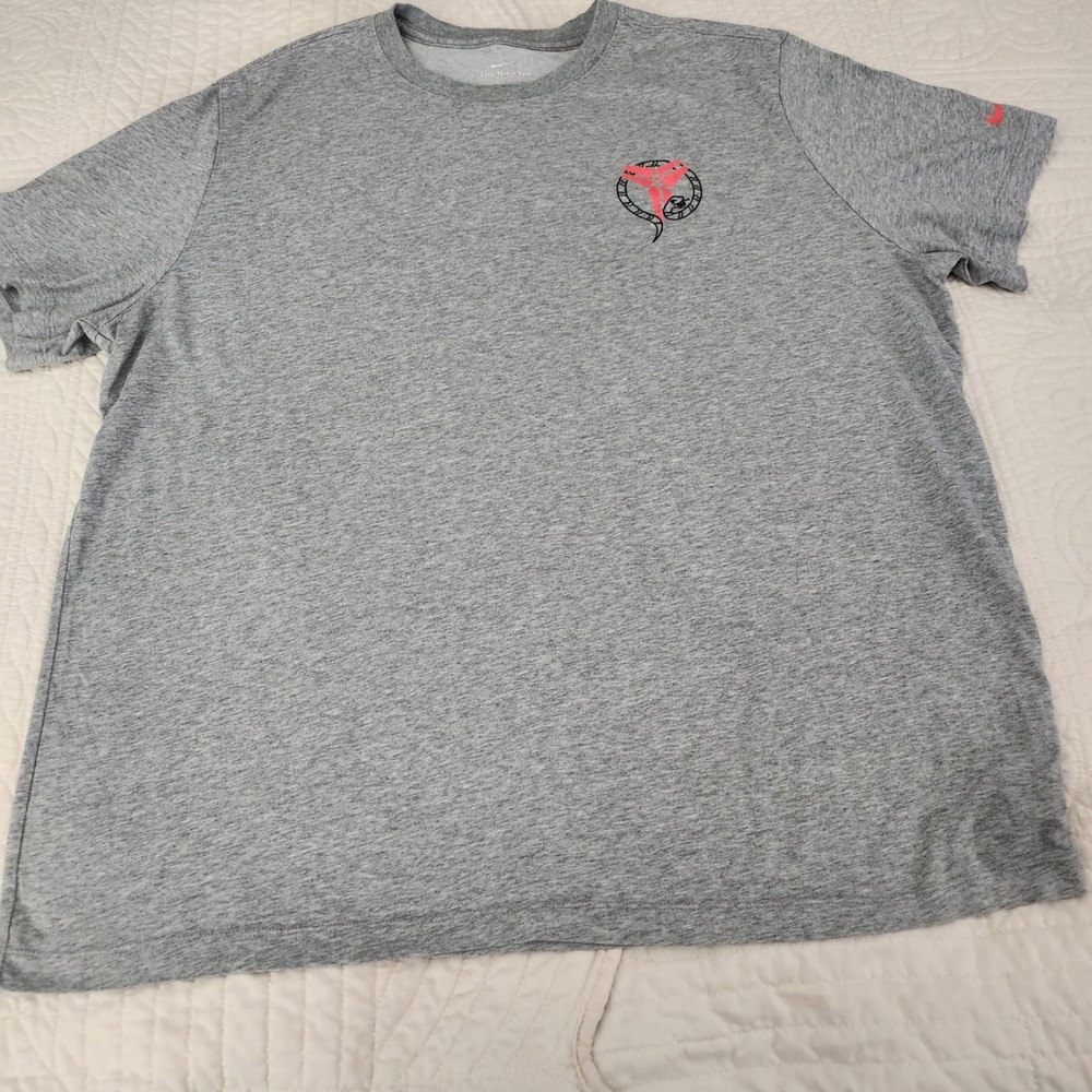Nike Kobe Bryant Mamba Mentality Shirt Mens XXL Gray Dri-FIT Snake Sheath Logo